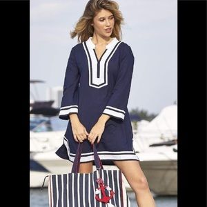 The SANDY tunic in navy by Debbie Katz